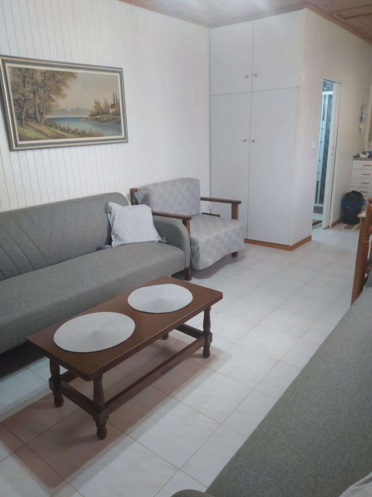 Melina'S Comfort Rustic Home Луца Экстерьер фото